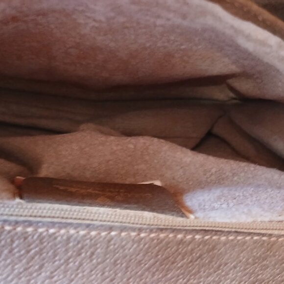 Gucci Tan Leather Shoulder Bag - Picture 5 of 16